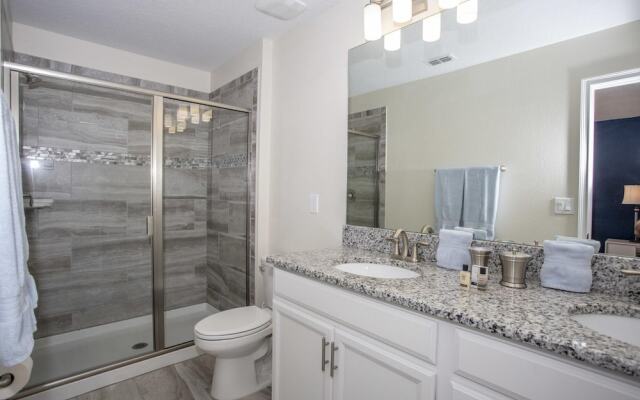 6BR Home Prime Location