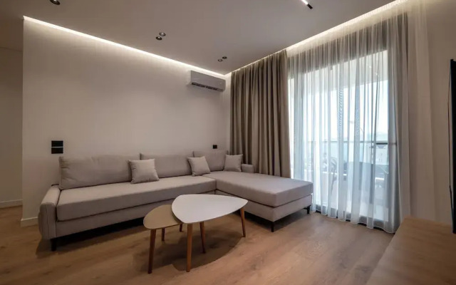 Golden Villa - Sea View Apartments