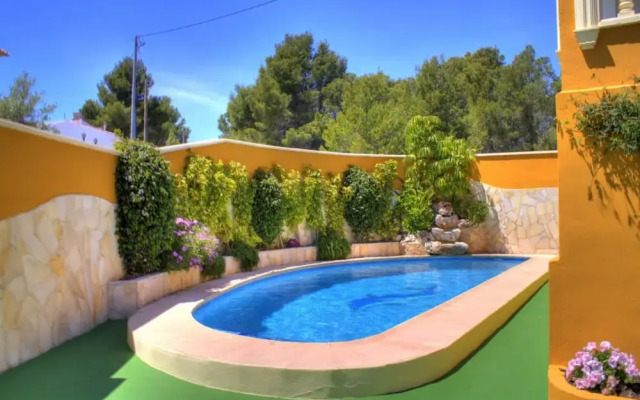 Villa - 2 Bedrooms with Pool and WiFi - 104987