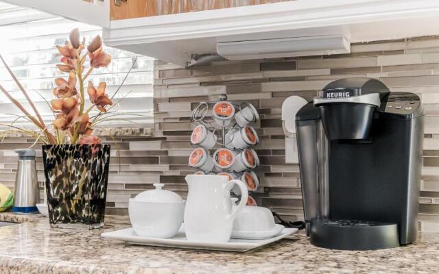 Tiki-home Elite Staycation