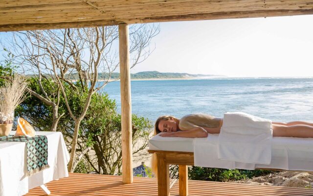 Machangulo Beach Lodge