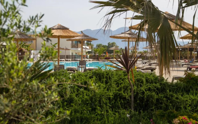 Grand Blue Beach Hotel