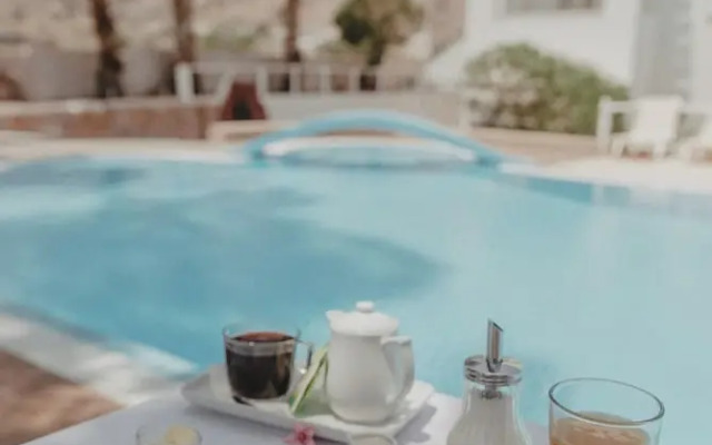 Blue Island Hotel