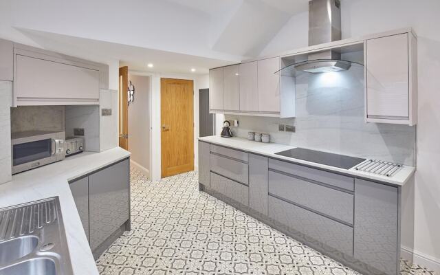 Host Stay Ground Floor Apartment