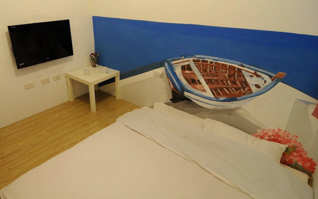 Blue&White Leisure House Kaohsiung