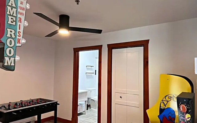 Les Eaux 227-1 by Escapades Tremblant