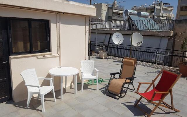 Terrace Roof Room @ Koridallos Metro St. & Piraeus Port