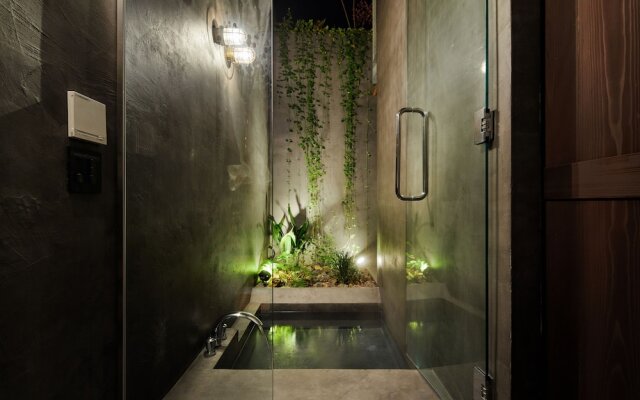 HANARE KYOTO Yasaka Mokusei-an