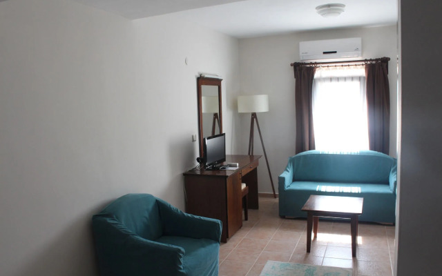 Oya Boutique Hotel & Suites