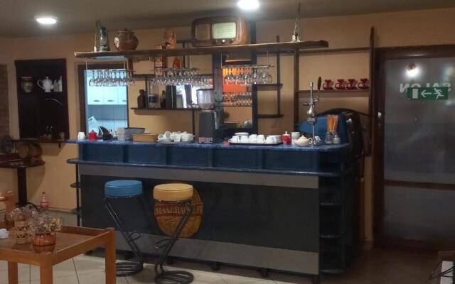 Double room with private bathroom by OSTERIA CONSTANTINO