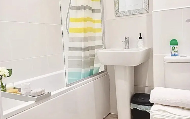 Cozy Coventry Retreat With 2 Bedrooms House