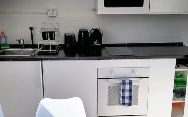 DG Links 40m 2-Zimmer Wohnung