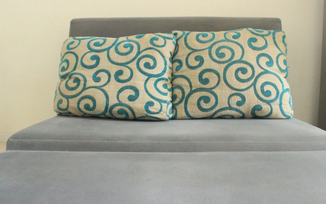 Modest 1BR Apartment at Parahyangan Residence