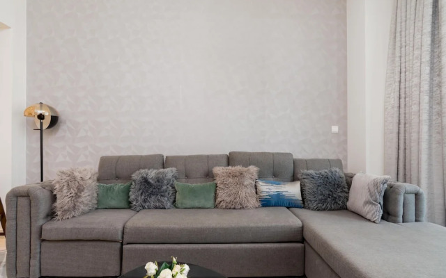 Whitesage - Waterfront Luxe Apartment With Great Canal Views