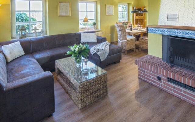 Snug Apartment in Hage