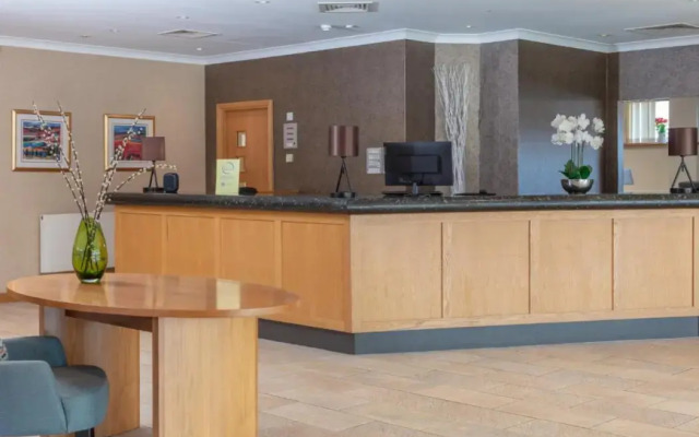 Hampshire Court Hotel & Spa