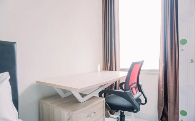 Homey And Warm 1Br At Sentraland Cengkareng Apartment