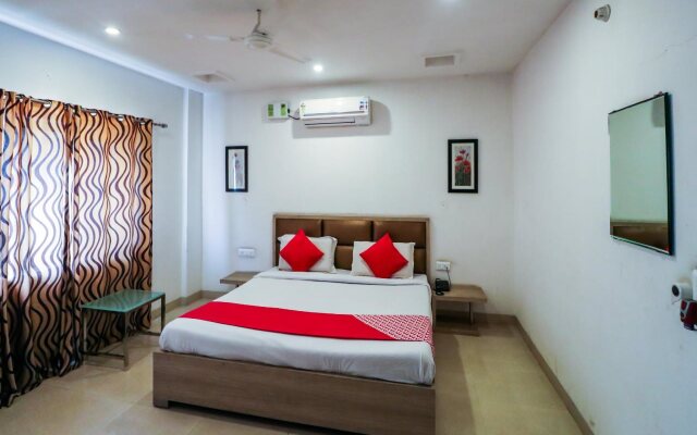 Hotel Divine Regency