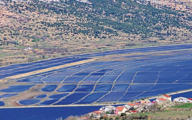 Stunning Apartment in Kustici With 3 Bedrooms and Wifi