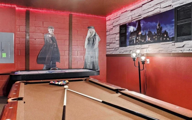 Extraordinary 5BR Private Pool Near Disney Area!