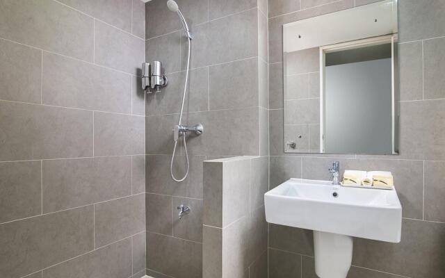 Chiva Bangkok Hotel (SHA Extra Plus)