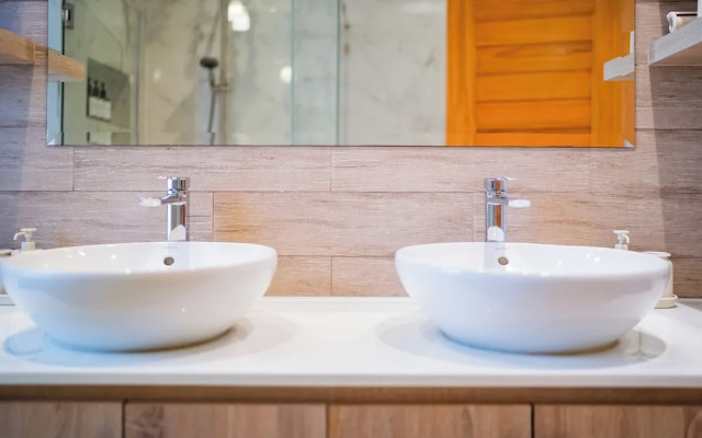 Kira Japandi Escape Sauna Rooftop Cinema