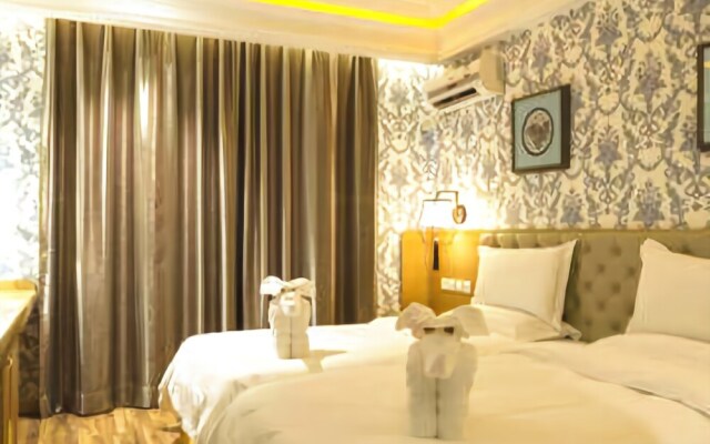 Chinese National Colors Hotel