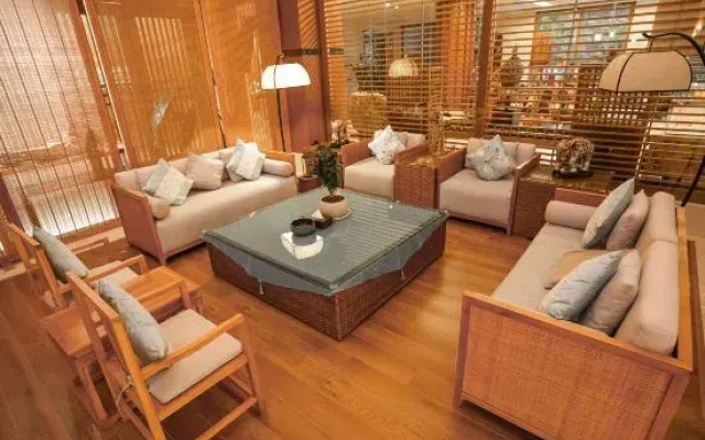 Huifeng Hotel
