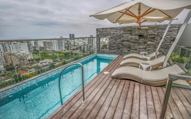 Trendy Host Stelar Miraflores