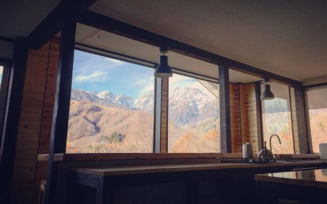 Kamoshika Views