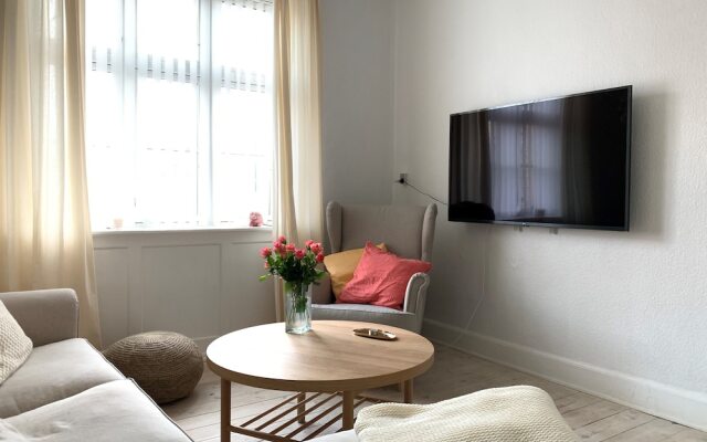 Apartment close to metro 1427-1