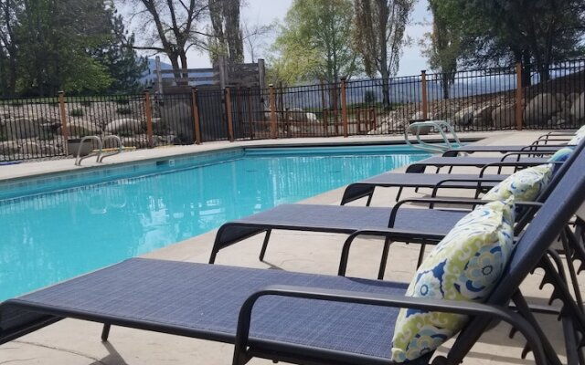 Casia Lodge and Ranch
