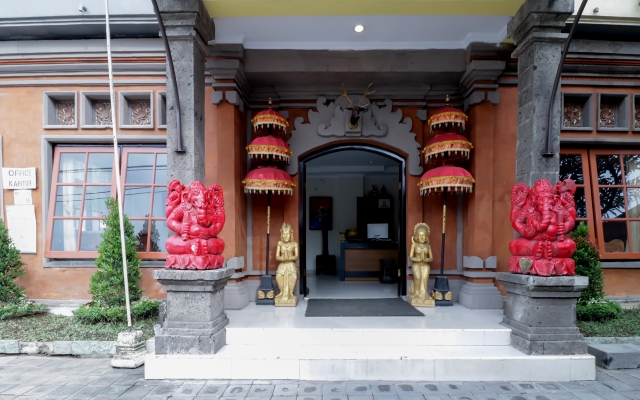 Catur Adi Putra Hotel