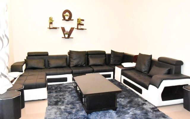 Specious Old Zamtel flats