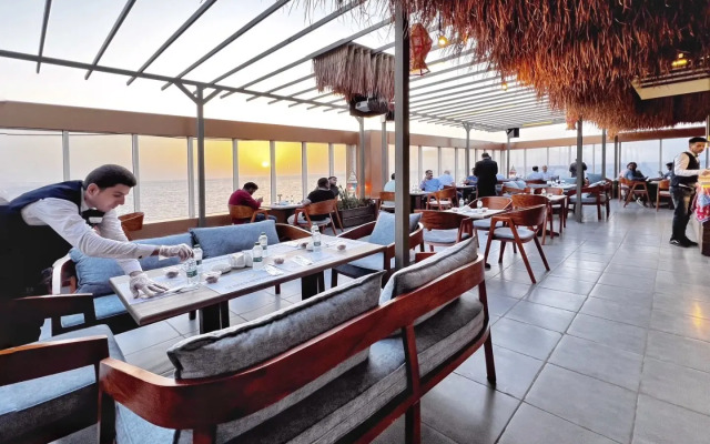 Seaview Hotel