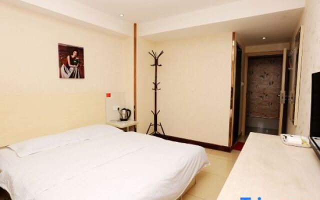Nanjing Aoyue Business Hotel Taishan New Village Branch