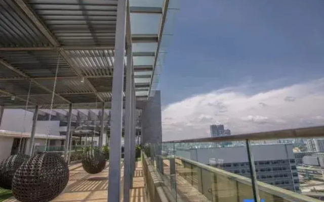 My Trip & My Stay V Residence (Sunway Velocity)