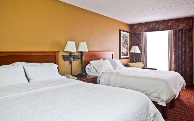 Hampton Inn McHenry