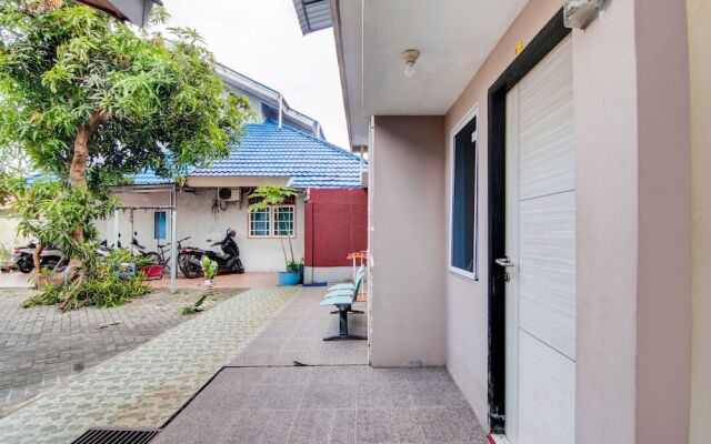 OYO 92861 Raya Guest House Syariah