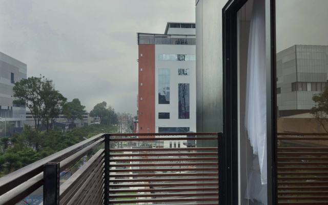 Hotel Arvut Collection