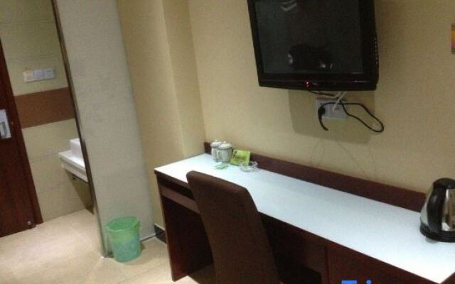 Shanghai Yiyan Business Hotel (Qingpu Industrial Park)