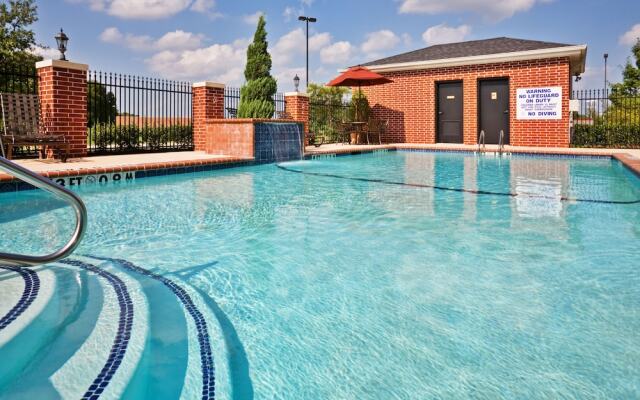 Holiday Inn Express Hotel & Suites Sulphur Springs