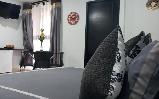 CAPITAL O Lowe Suites