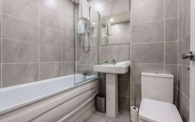 Host Apartments Catharine Quarters III