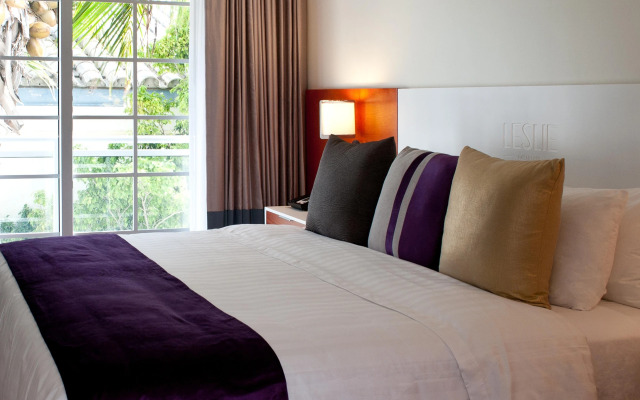 Leslie Hotel Ocean Drive