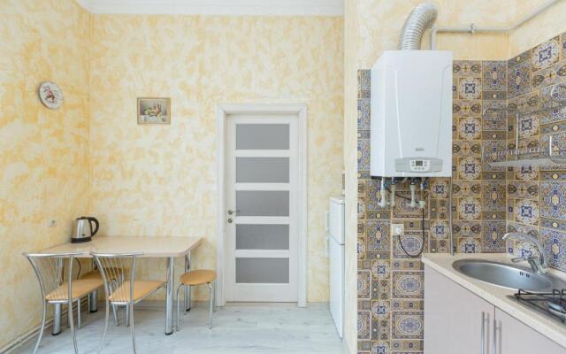 Apartament on Danylyshyna street