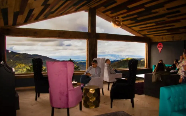 Hotel Santiurde