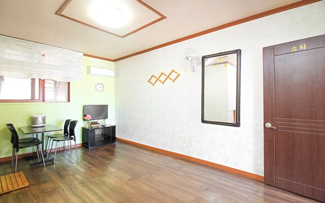 Taean Gat Ford Pension