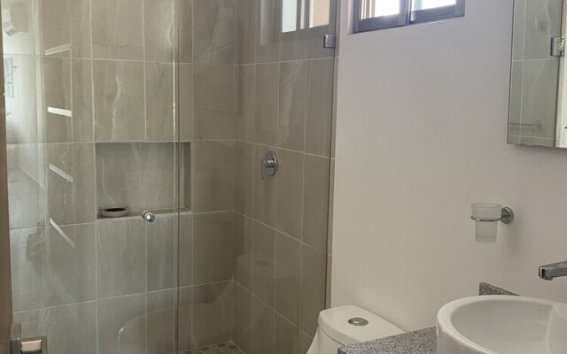 Long Island Madison R14