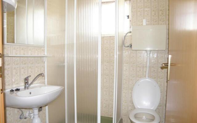 Srećko - Close to Center With Terrace - A2